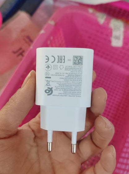 25W USB-C Fast Charger - Universal Wall Adapter (US/EU/UK)